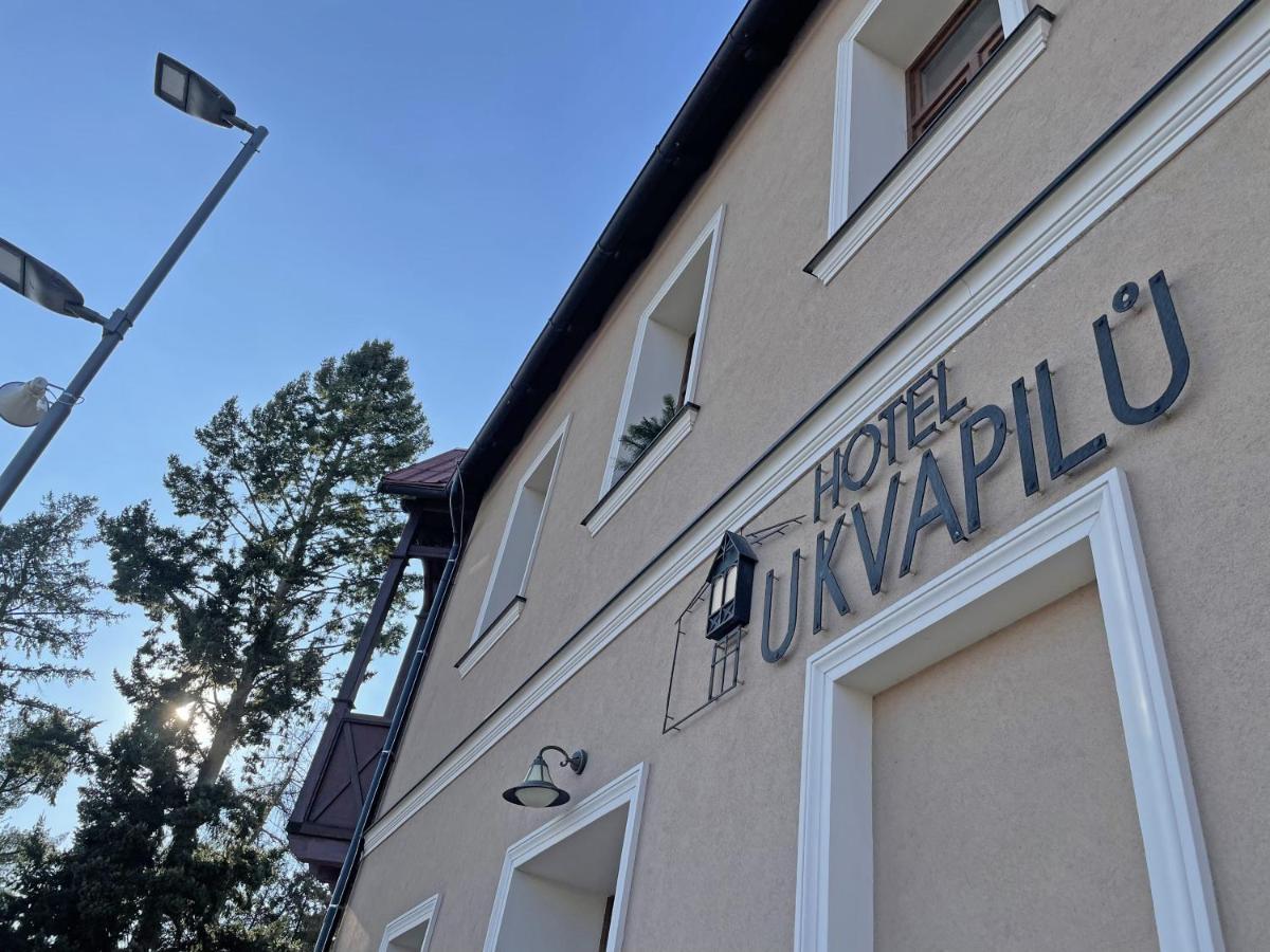 Hotel U Kvapilu Mnichovo Hradiště Exterior foto